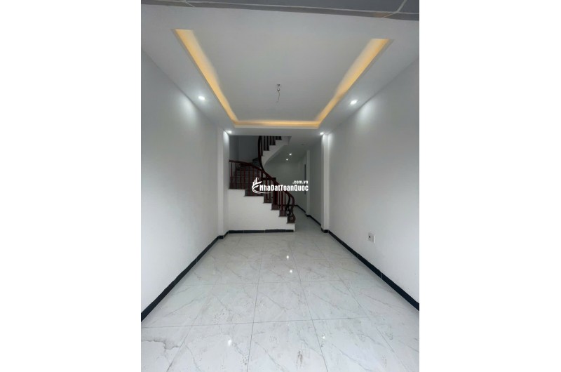 NHÀ 3 TẦNG - NGÕ Ô TÔ - GIÁ CHỈ 2,X TỶ